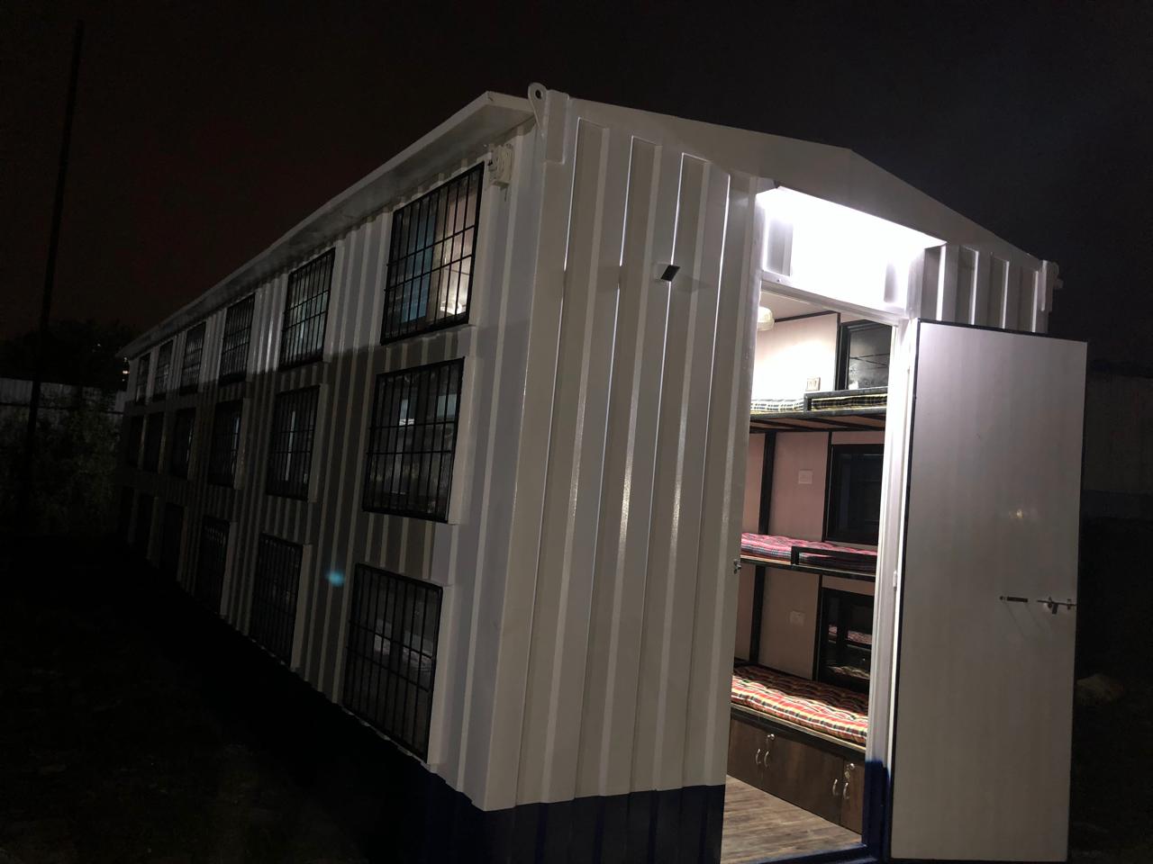 Portable accommodation unit with illuminated entrance